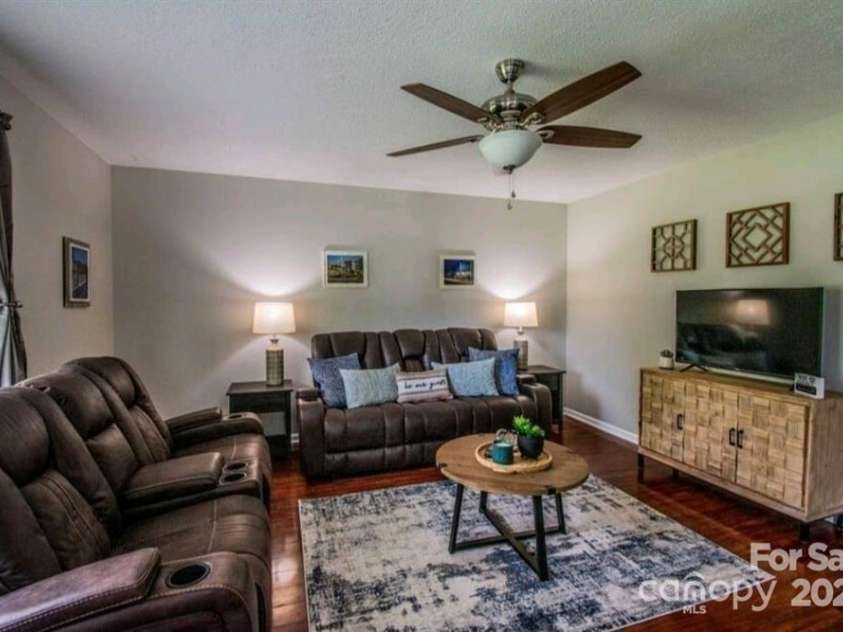 2551 Glenwood Street, Kannapolis, NC 28083.  MLS# CAR4252839, YatesRealty ID 863. 