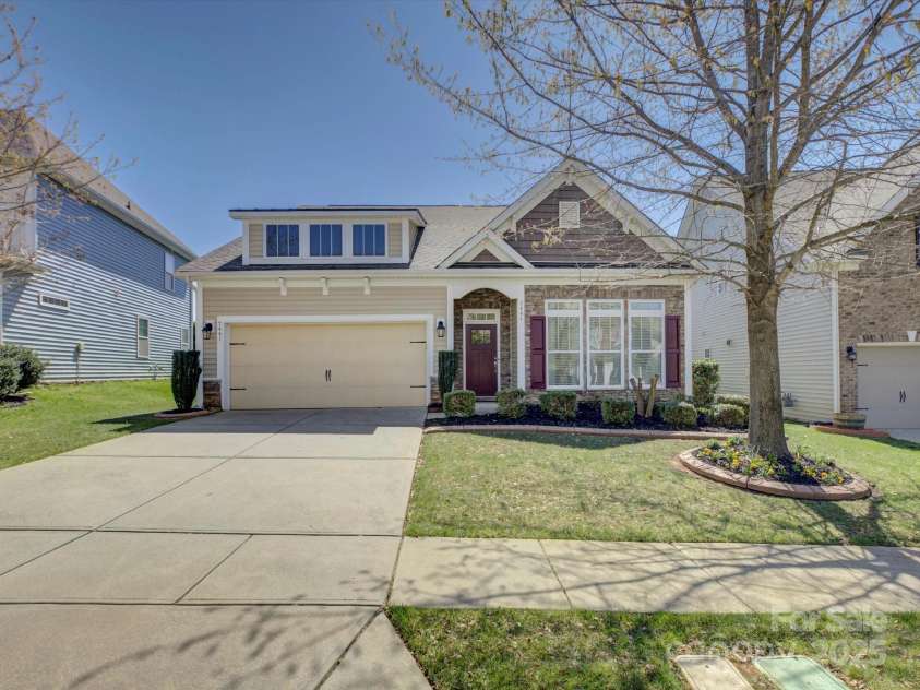 7441 Hamilton Bridge Road, Charlotte, NC 28278.  MLS# CAR4239179, YatesRealty ID 8630. 