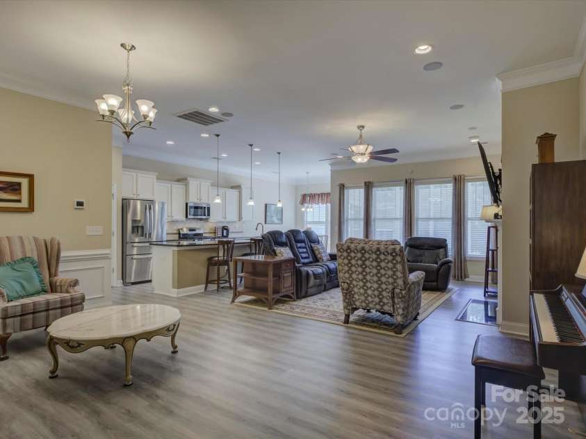 7441 Hamilton Bridge Road, Charlotte, NC 28278.  MLS# CAR4239179, YatesRealty ID 8630. 
