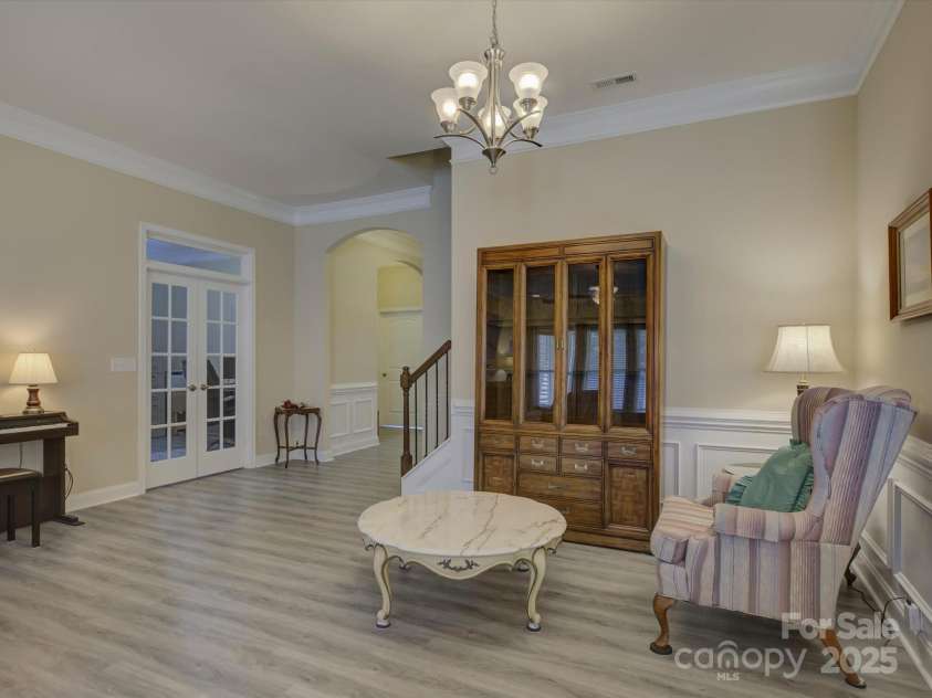 7441 Hamilton Bridge Road, Charlotte, NC 28278.  MLS# CAR4239179, YatesRealty ID 8630. 