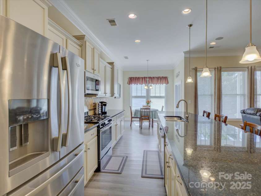 7441 Hamilton Bridge Road, Charlotte, NC 28278.  MLS# CAR4239179, YatesRealty ID 8630. 
