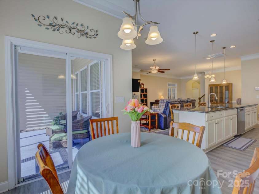 7441 Hamilton Bridge Road, Charlotte, NC 28278.  MLS# CAR4239179, YatesRealty ID 8630. 