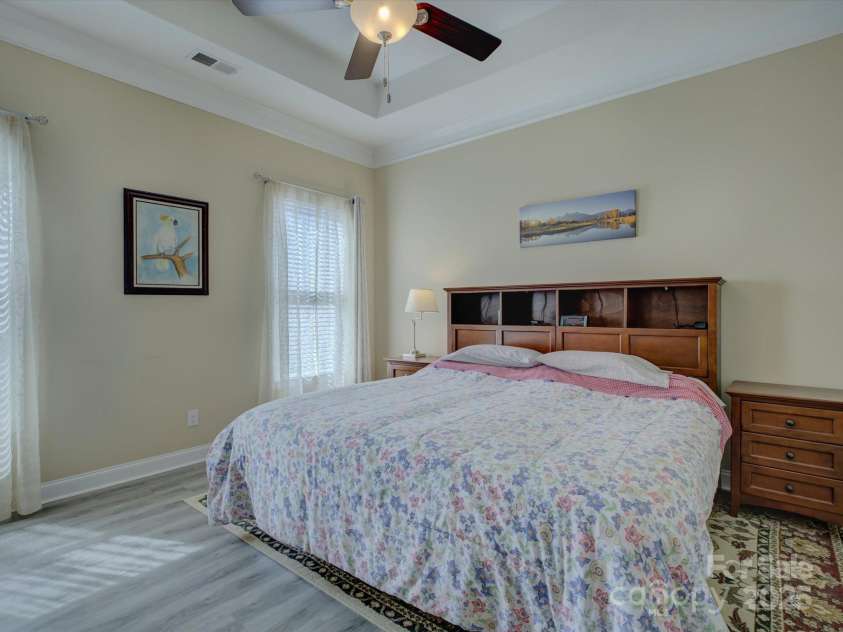7441 Hamilton Bridge Road, Charlotte, NC 28278.  MLS# CAR4239179, YatesRealty ID 8630. 