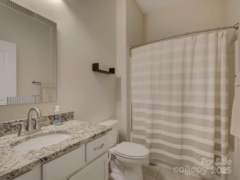 7441 Hamilton Bridge Road, Charlotte, NC 28278.  MLS# CAR4239179, YatesRealty ID 8630. 