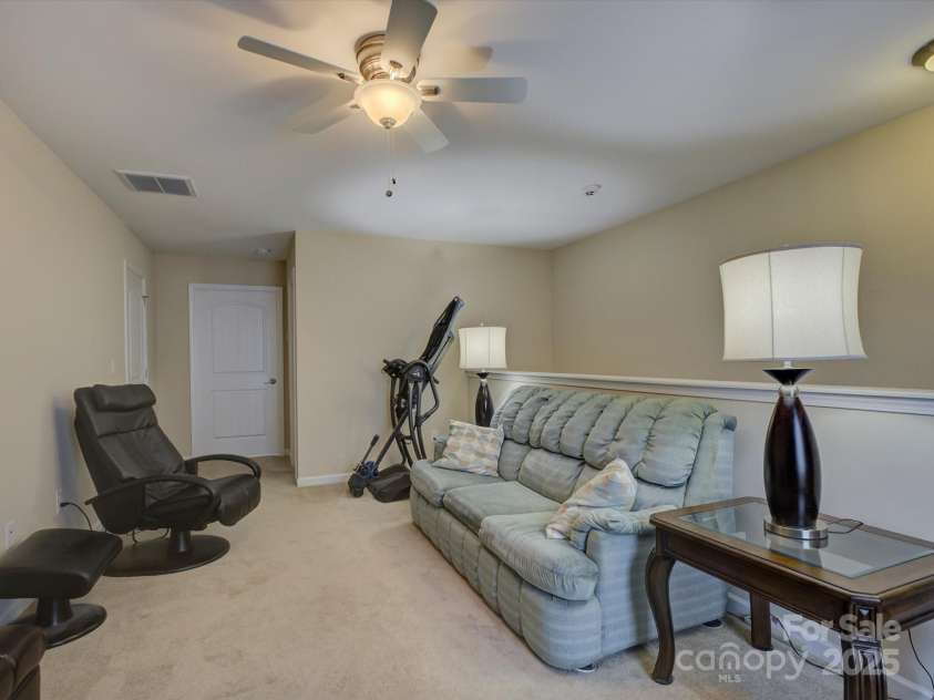 7441 Hamilton Bridge Road, Charlotte, NC 28278.  MLS# CAR4239179, YatesRealty ID 8630. 