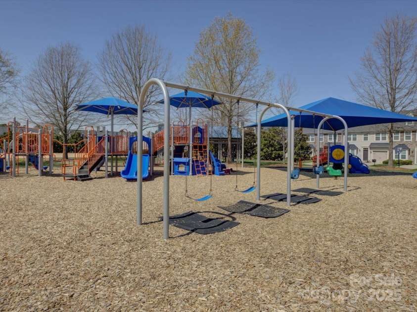 7441 Hamilton Bridge Road, Charlotte, NC 28278.  MLS# CAR4239179, YatesRealty ID 8630. 