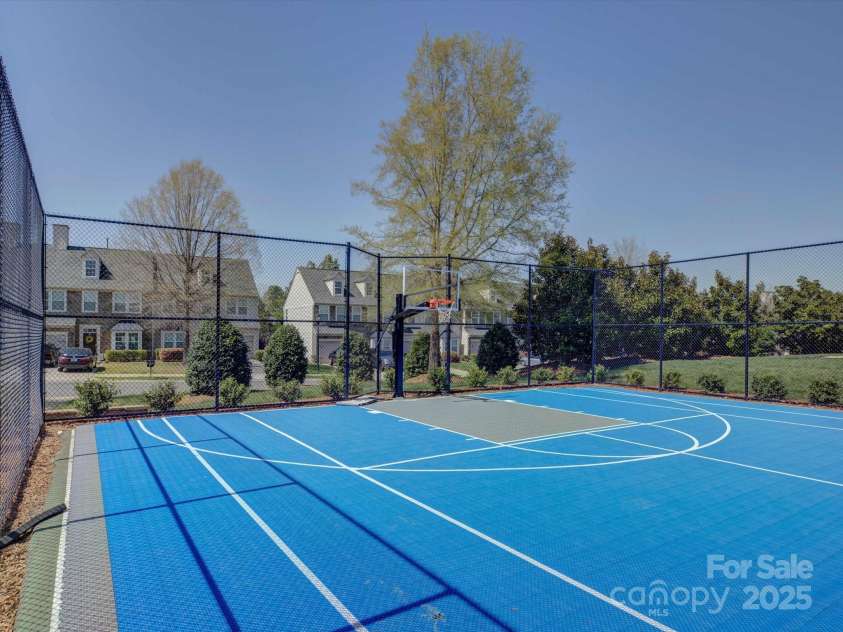 7441 Hamilton Bridge Road, Charlotte, NC 28278.  MLS# CAR4239179, YatesRealty ID 8630. 