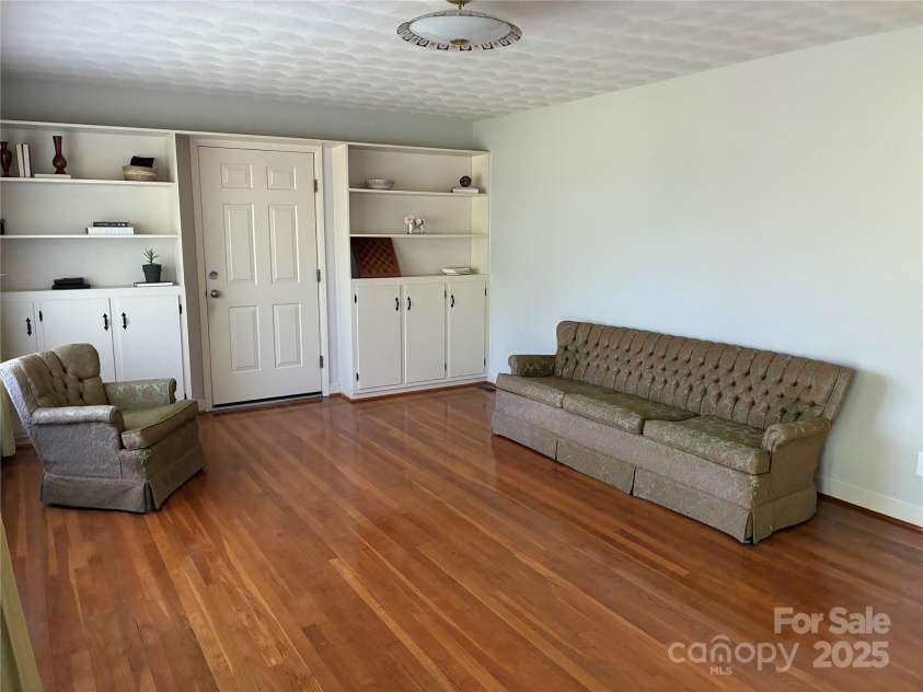 107 Mull Lane, Morganton, NC 28655.  MLS# CAR4225575, YatesRealty ID 8631. Living room