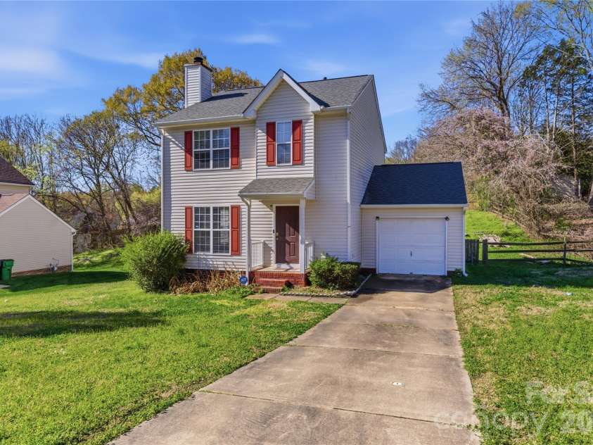 8608 Moody Road, Charlotte, NC 28215.  MLS# CAR4359079, YatesRealty ID 8632. 