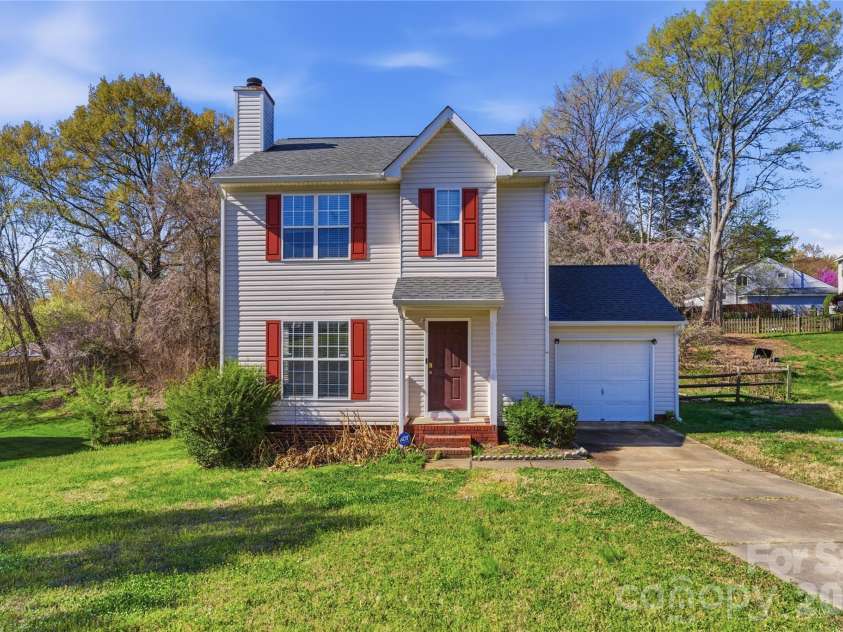 8608 Moody Road, Charlotte, NC 28215.  MLS# CAR4359079, YatesRealty ID 8632. 