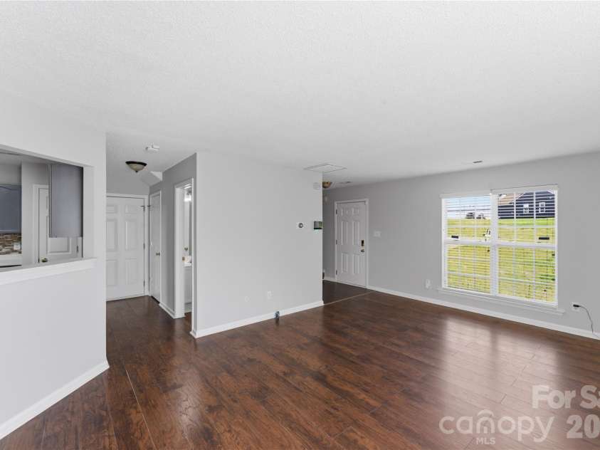 8608 Moody Road, Charlotte, NC 28215.  MLS# CAR4359079, YatesRealty ID 8632. 