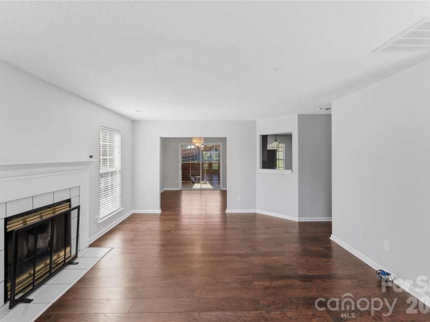 8608 Moody Road, Charlotte, NC 28215.  MLS# CAR4359079, YatesRealty ID 8632. 