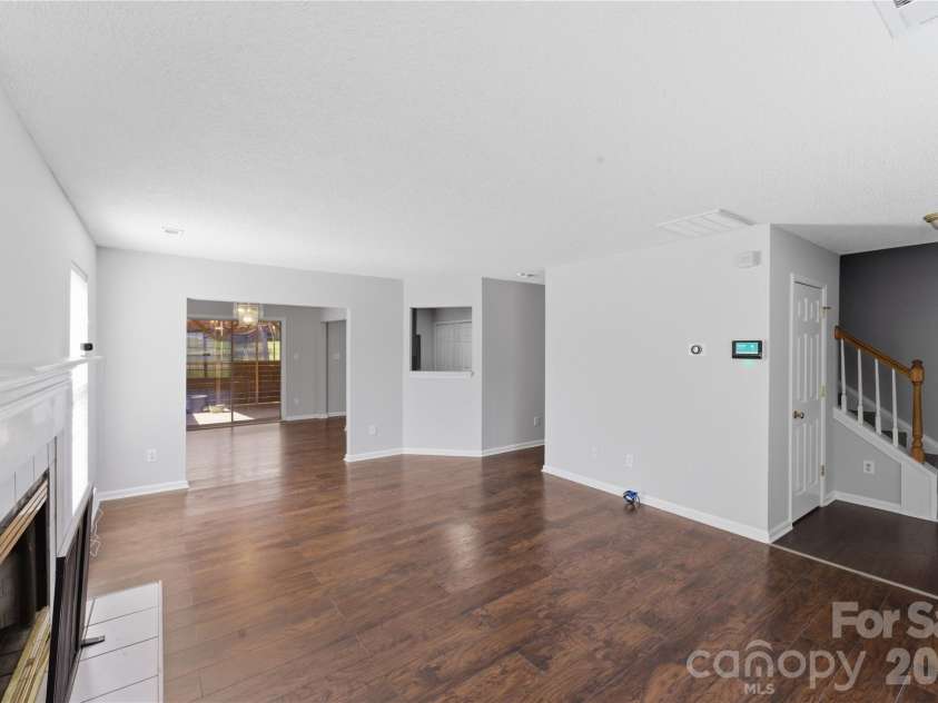 8608 Moody Road, Charlotte, NC 28215.  MLS# CAR4359079, YatesRealty ID 8632. 