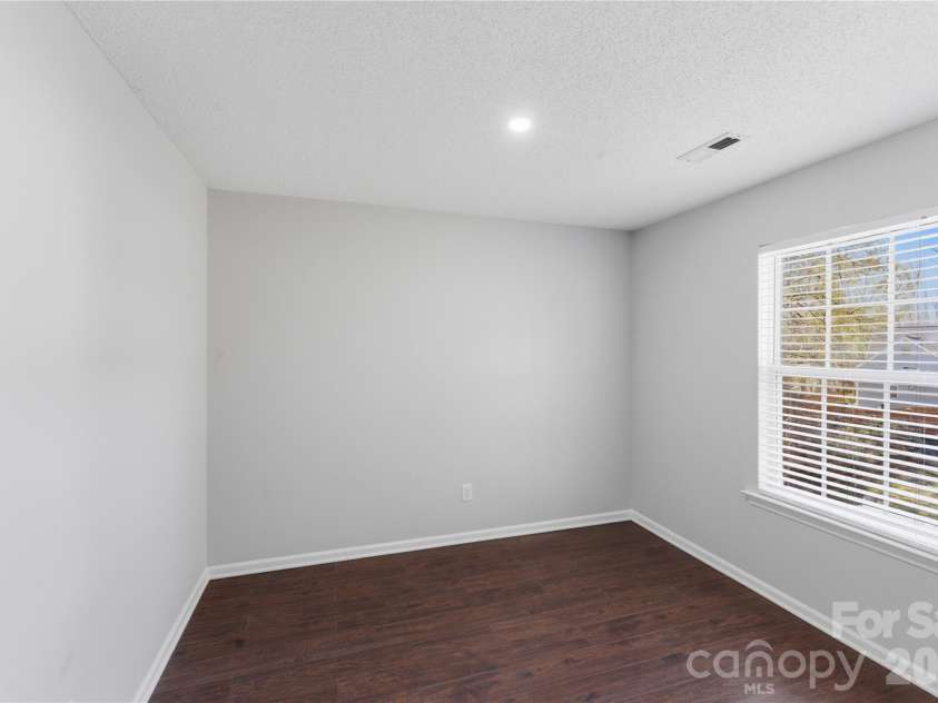 8608 Moody Road, Charlotte, NC 28215.  MLS# CAR4359079, YatesRealty ID 8632. 