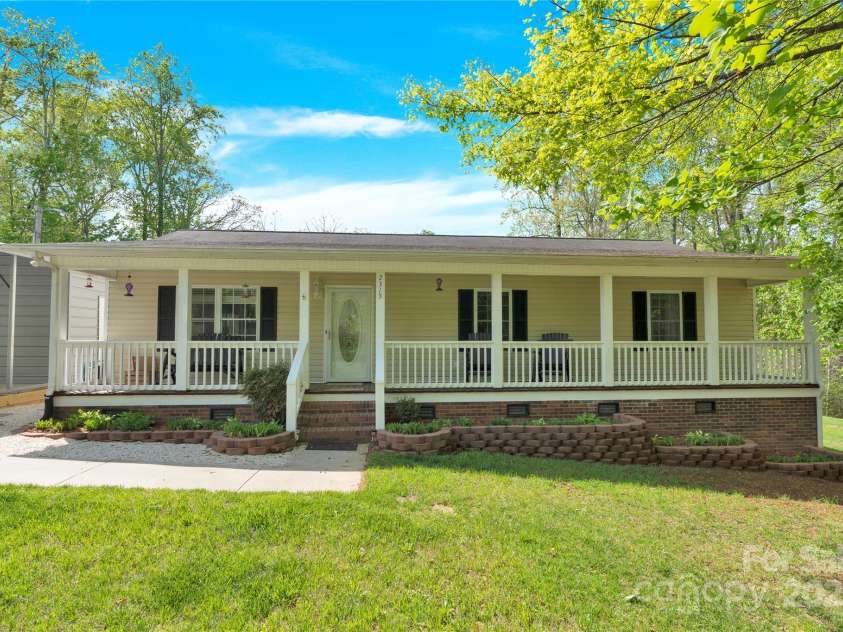 2315 Collins Drive, Albemarle, NC 28001.  MLS# CAR4245009, YatesRealty ID 8633. 