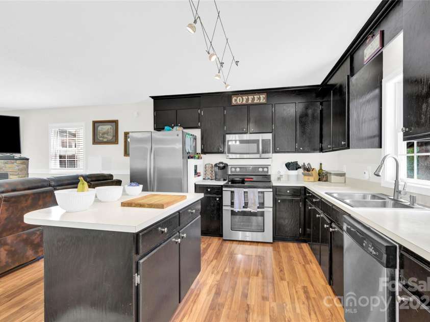 2315 Collins Drive, Albemarle, NC 28001.  MLS# CAR4245009, YatesRealty ID 8633. 