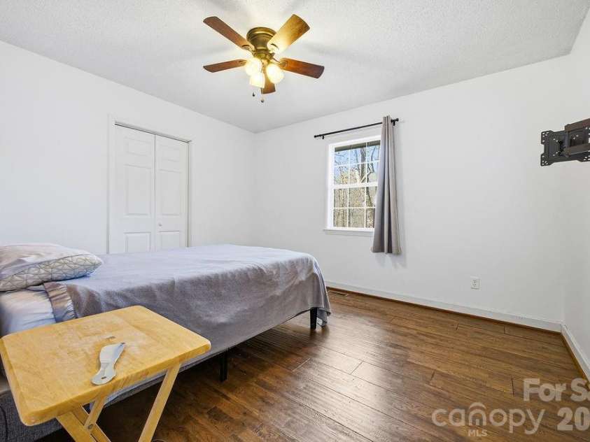 373 Fox Trace Drive, Sylva, NC 28779.  MLS# CAR4359782, YatesRealty ID 8633. 