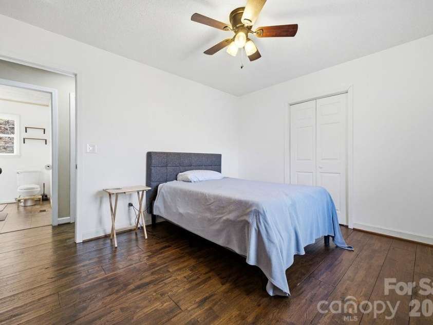 373 Fox Trace Drive, Sylva, NC 28779.  MLS# CAR4359782, YatesRealty ID 8633. 