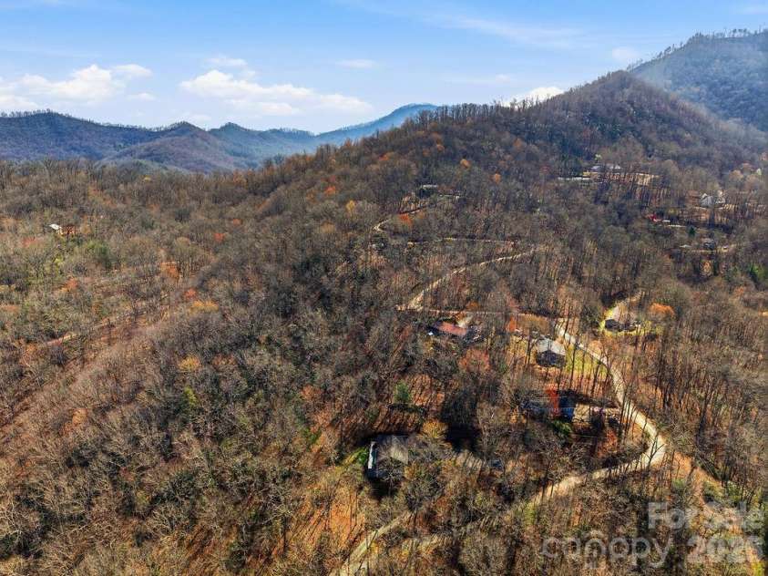 373 Fox Trace Drive, Sylva, NC 28779.  MLS# CAR4359782, YatesRealty ID 8633. 