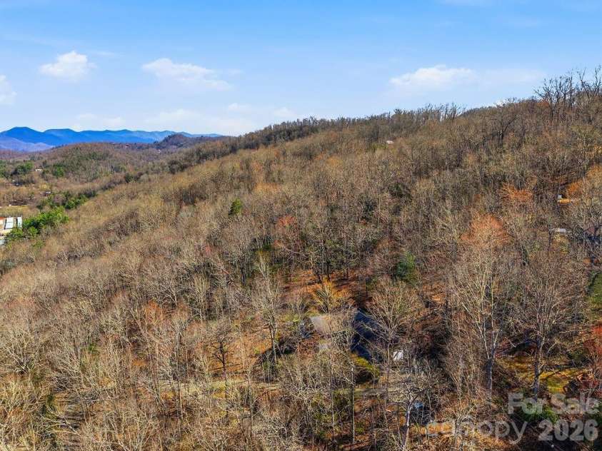 373 Fox Trace Drive, Sylva, NC 28779.  MLS# CAR4359782, YatesRealty ID 8633. 