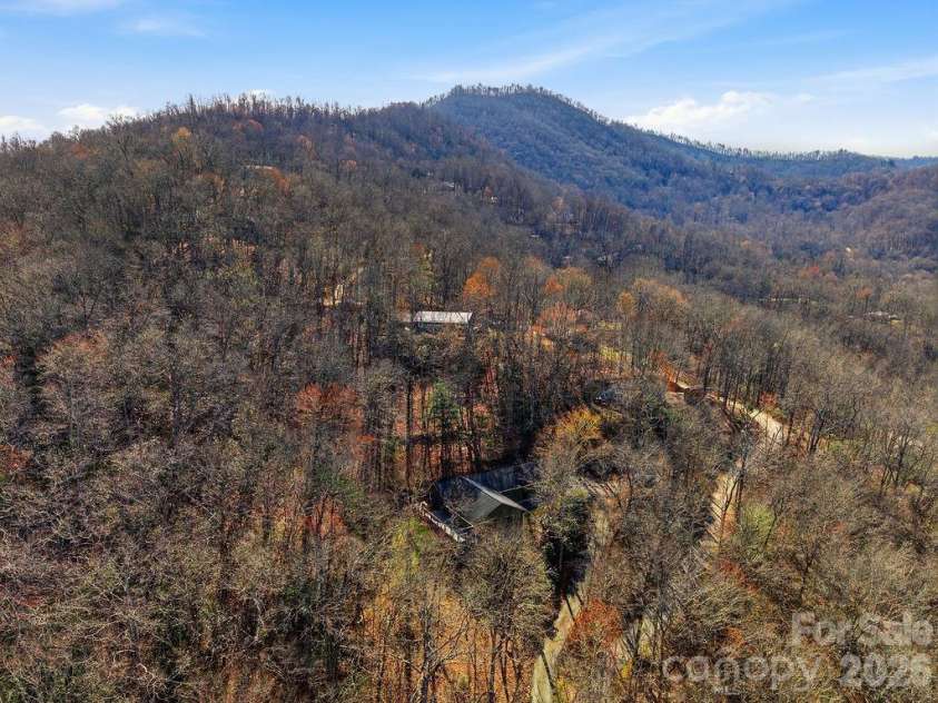 373 Fox Trace Drive, Sylva, NC 28779.  MLS# CAR4359782, YatesRealty ID 8633. 
