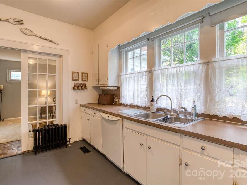 306 Marsh Street, Salisbury, NC 28144.  MLS# CAR4224802, YatesRealty ID 8635. 