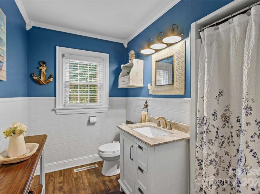 230 Feimster Street, Statesville, NC 28677.  MLS# CAR4203060, YatesRealty ID 8636. 