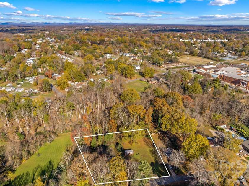 230 Feimster Street, Statesville, NC 28677.  MLS# CAR4203060, YatesRealty ID 8636. 