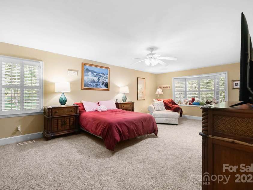 9551 Hitchgate Drive, Mint Hill, NC 28227.  MLS# CAR4297789, YatesRealty ID 8636. 