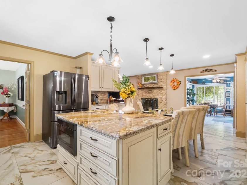 9551 Hitchgate Drive, Mint Hill, NC 28227.  MLS# CAR4297789, YatesRealty ID 8636. 