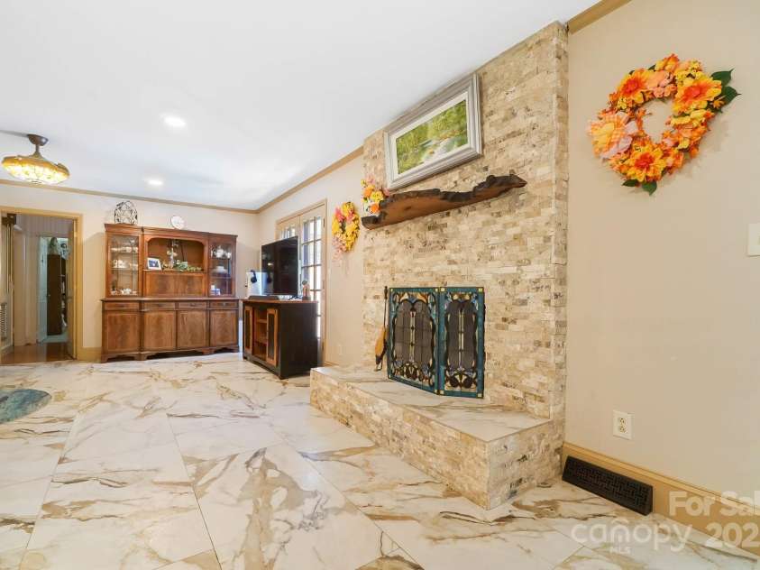 9551 Hitchgate Drive, Mint Hill, NC 28227.  MLS# CAR4297789, YatesRealty ID 8636. 