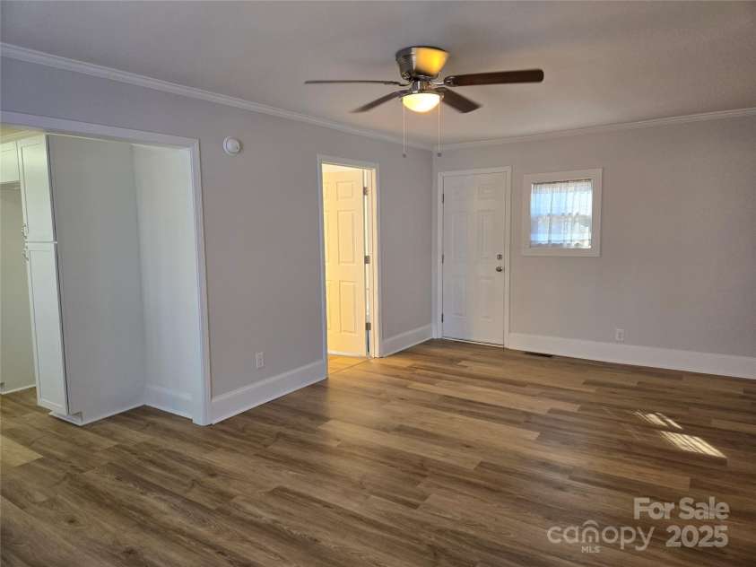 2222 19th Avenue, Hickory, NC 28601.  MLS# CAR4177695, YatesRealty ID 8637. Den