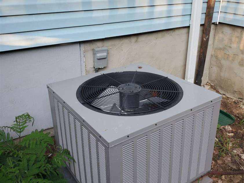 2222 19th Avenue, Hickory, NC 28601.  MLS# CAR4177695, YatesRealty ID 8637. HVAC replaced in 2023