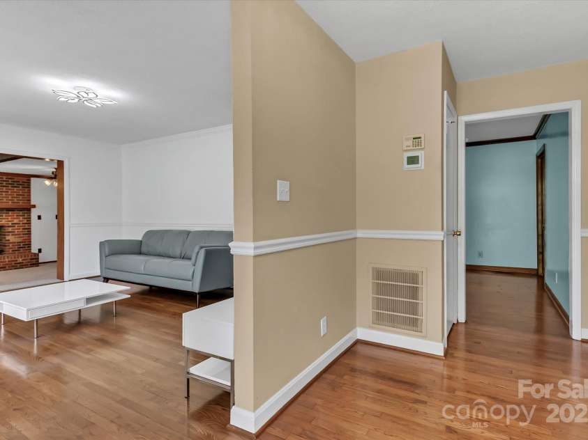 182 Freedom Mill Road, Gastonia, NC 28052.  MLS# CAR4248955, YatesRealty ID 8639. 