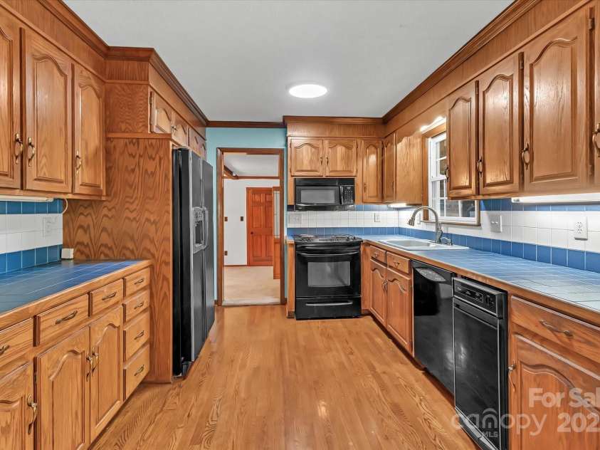 182 Freedom Mill Road, Gastonia, NC 28052.  MLS# CAR4248955, YatesRealty ID 8639. 