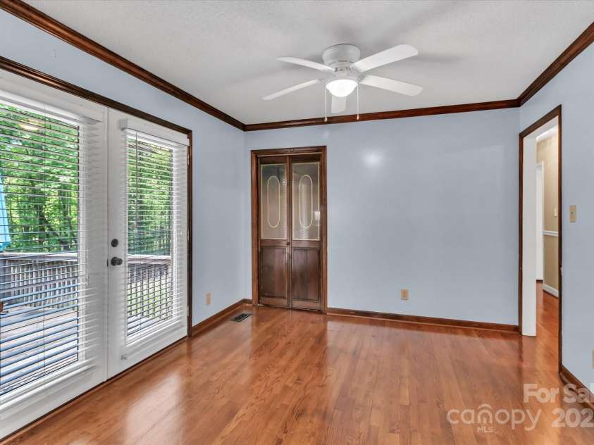 182 Freedom Mill Road, Gastonia, NC 28052.  MLS# CAR4248955, YatesRealty ID 8639. 