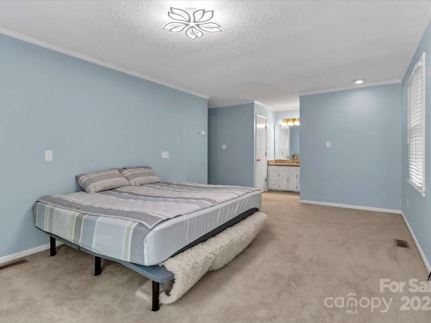 182 Freedom Mill Road, Gastonia, NC 28052.  MLS# CAR4248955, YatesRealty ID 8639. 