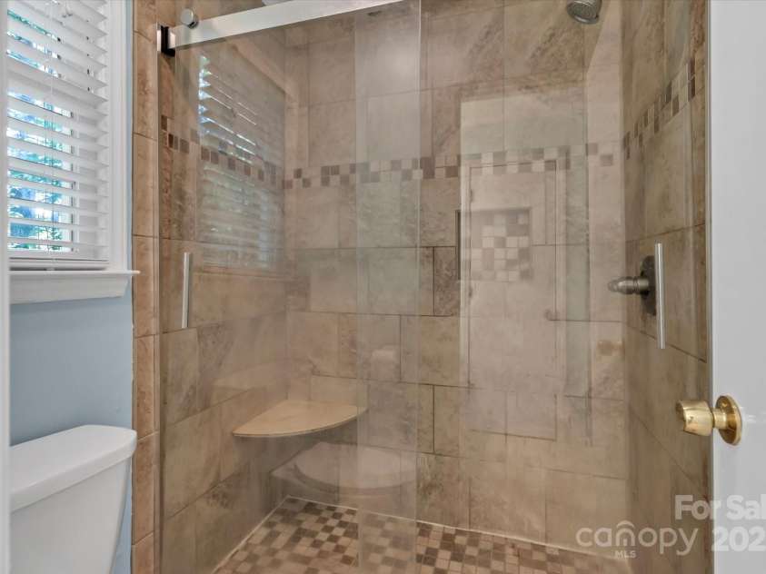 182 Freedom Mill Road, Gastonia, NC 28052.  MLS# CAR4248955, YatesRealty ID 8639. 