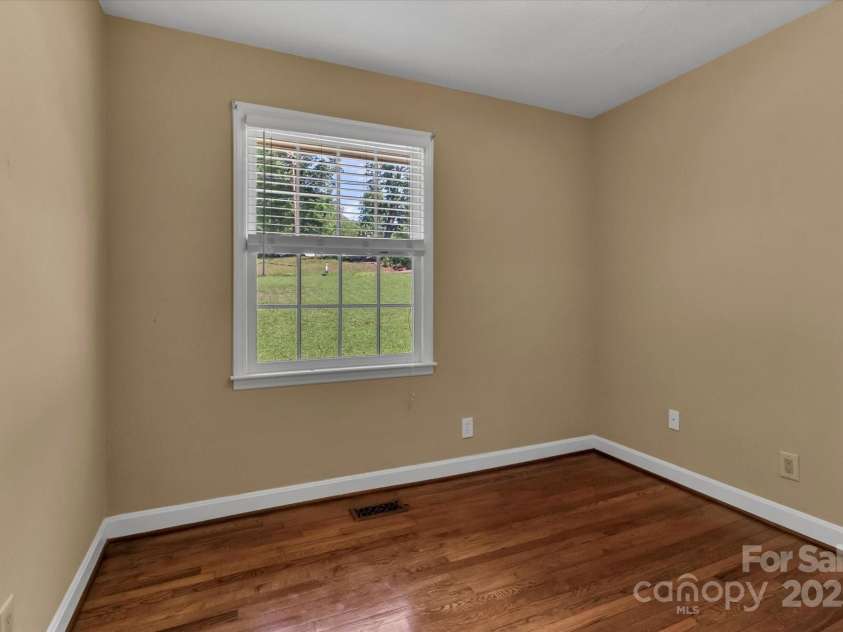 182 Freedom Mill Road, Gastonia, NC 28052.  MLS# CAR4248955, YatesRealty ID 8639. 