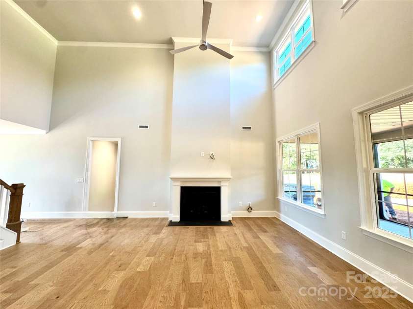 133 Crestview Lane, Troutman, NC 28166.  MLS# CAR4281706, YatesRealty ID 864. 