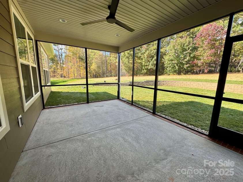 133 Crestview Lane, Troutman, NC 28166.  MLS# CAR4281706, YatesRealty ID 864. 