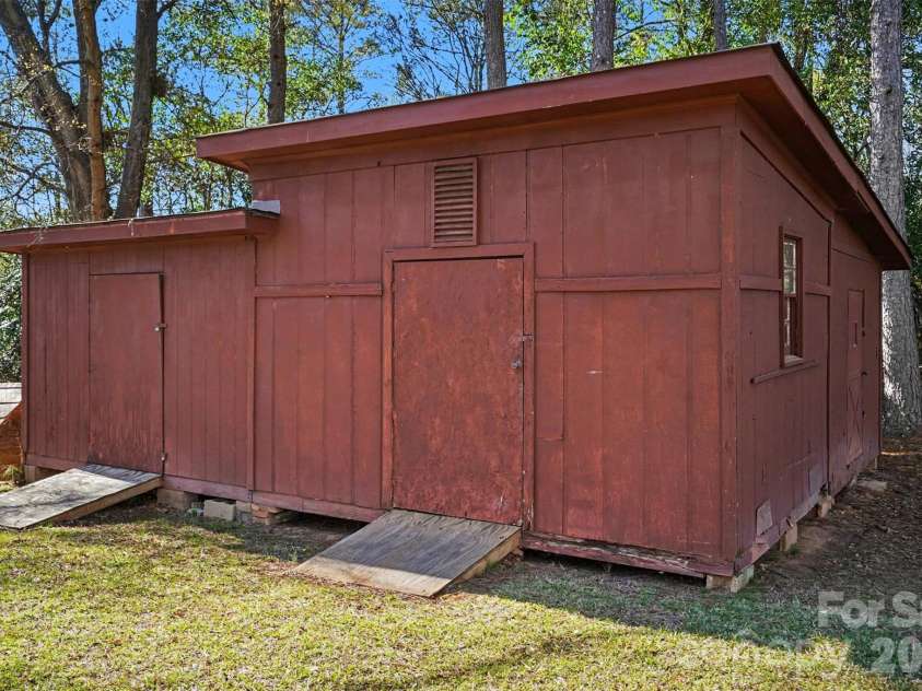 198 Glenwood Drive, Rock Hill, SC 29732.  MLS# CAR4358190, YatesRealty ID 8641. 