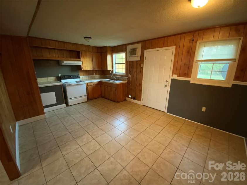 218 Lovelace Road, Forest City, NC 28043.  MLS# CAR4360338, YatesRealty ID 8642. 