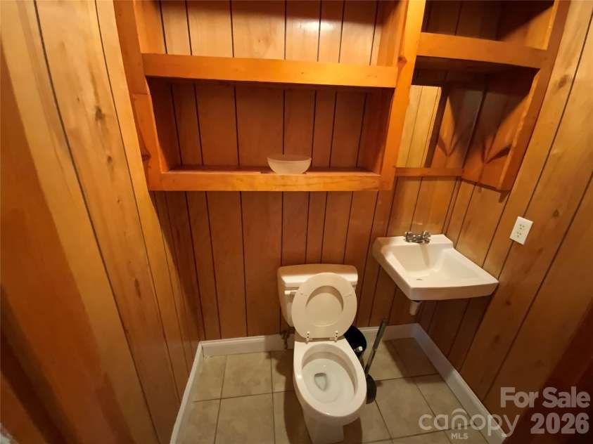 218 Lovelace Road, Forest City, NC 28043.  MLS# CAR4360338, YatesRealty ID 8642. 