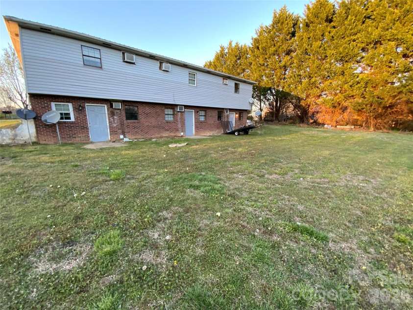 218 Lovelace Road, Forest City, NC 28043.  MLS# CAR4360338, YatesRealty ID 8642. 