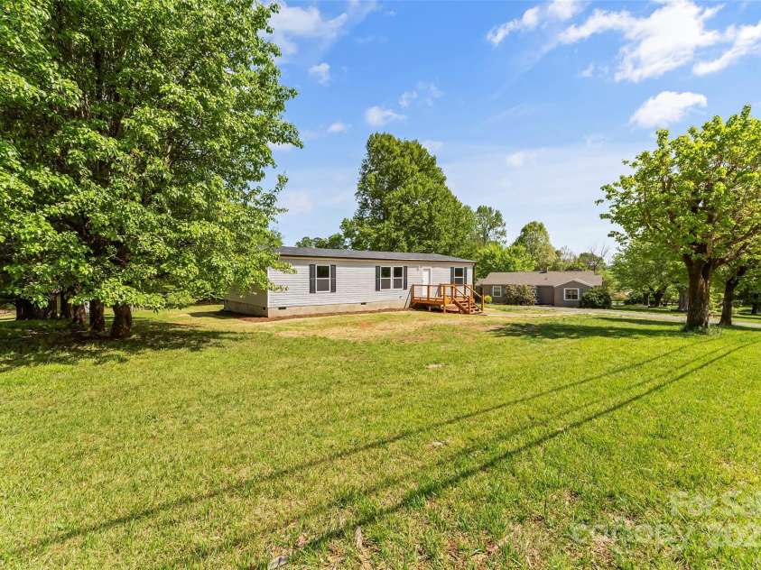 808 Vine Arden Road, Morganton, NC 28655.  MLS# CAR4251909, YatesRealty ID 8644. 