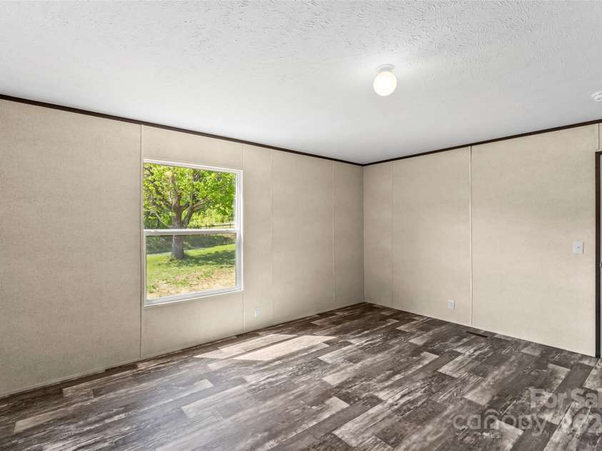 808 Vine Arden Road, Morganton, NC 28655.  MLS# CAR4251909, YatesRealty ID 8644. 