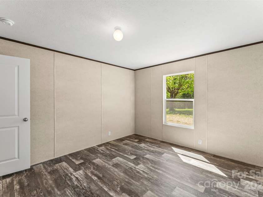 808 Vine Arden Road, Morganton, NC 28655.  MLS# CAR4251909, YatesRealty ID 8644. 