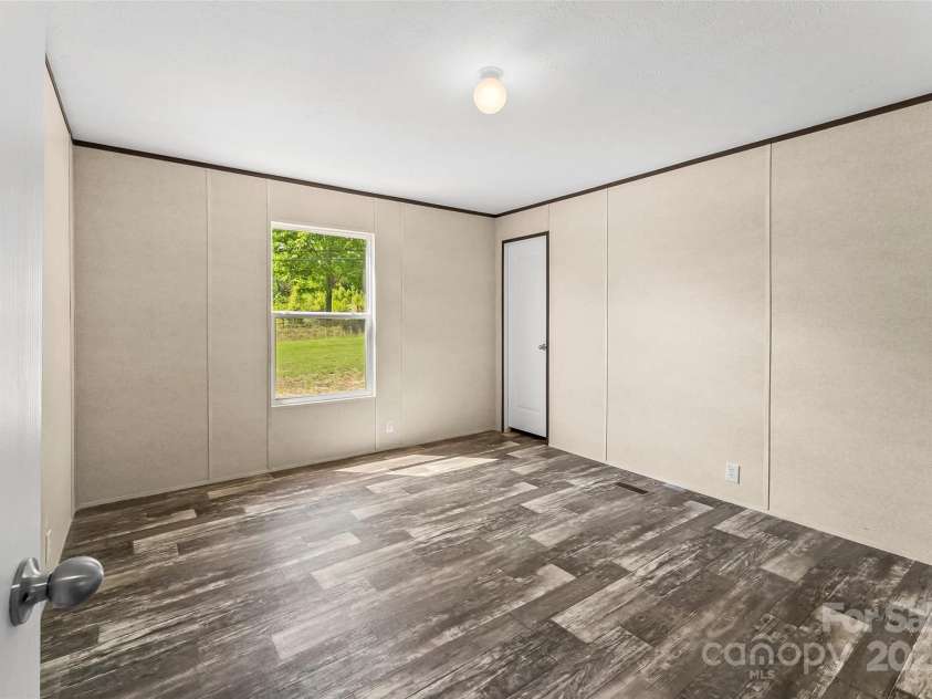 808 Vine Arden Road, Morganton, NC 28655.  MLS# CAR4251909, YatesRealty ID 8644. 