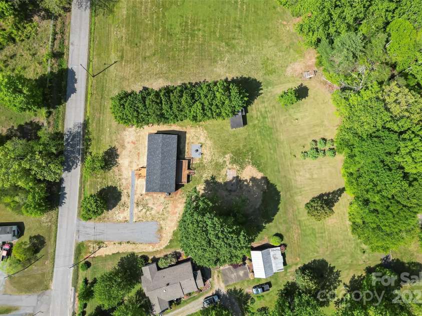 808 Vine Arden Road, Morganton, NC 28655.  MLS# CAR4251909, YatesRealty ID 8644. 